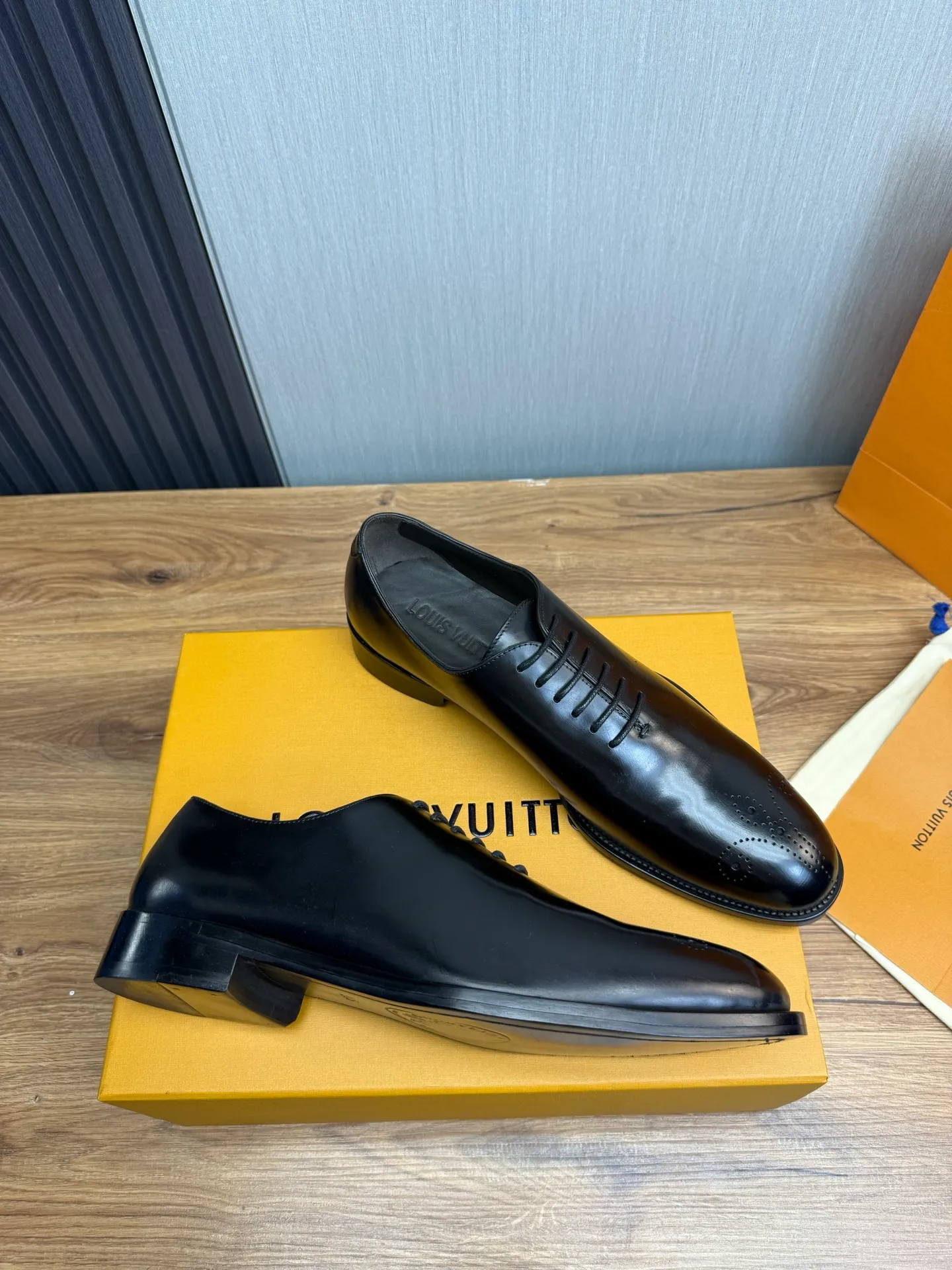 Men's shoes💰760💰 LV. Men's business casual leather shoes, 1:1 shipment ⬆️Luxurious and noble👞All imported original brand leather, just to create a more comfortable wearing experience, upper: original cowhide ➕Imported full cow lining, original leather outsole ✔️36-45 (38.45 non-refundable)